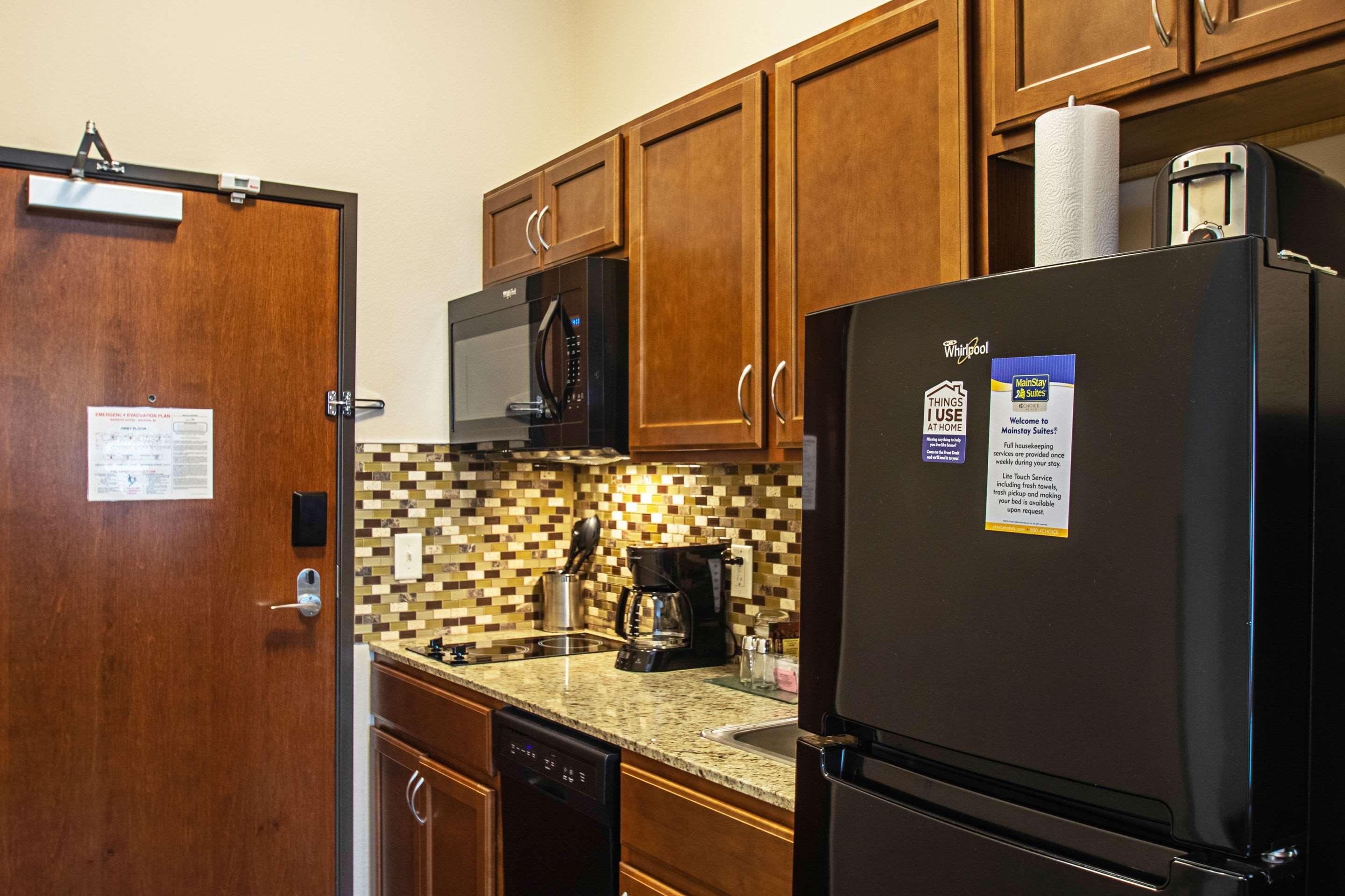 Sleep Inn & Suites Madison - Monona Bagian luar foto