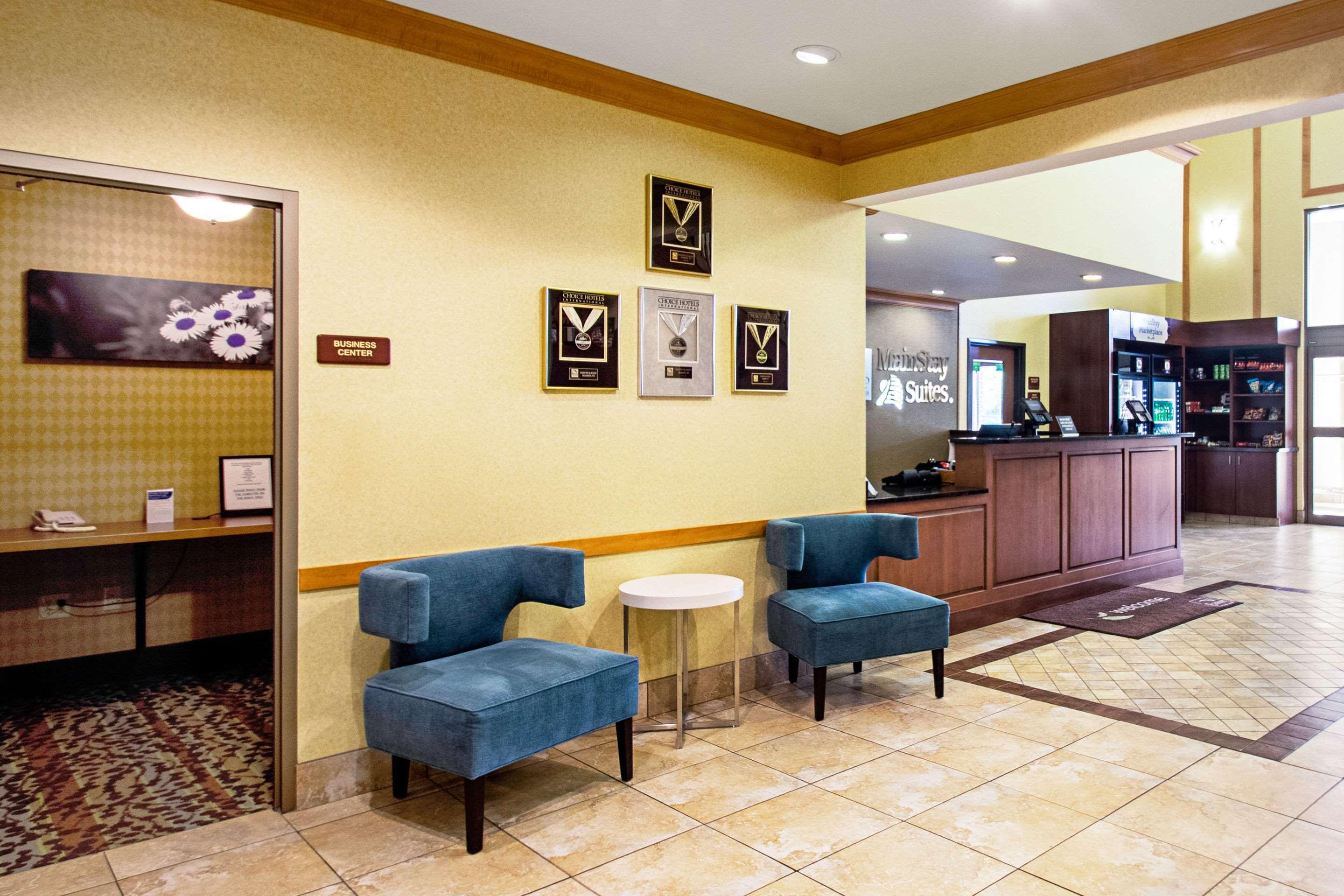 Sleep Inn & Suites Madison - Monona Bagian luar foto
