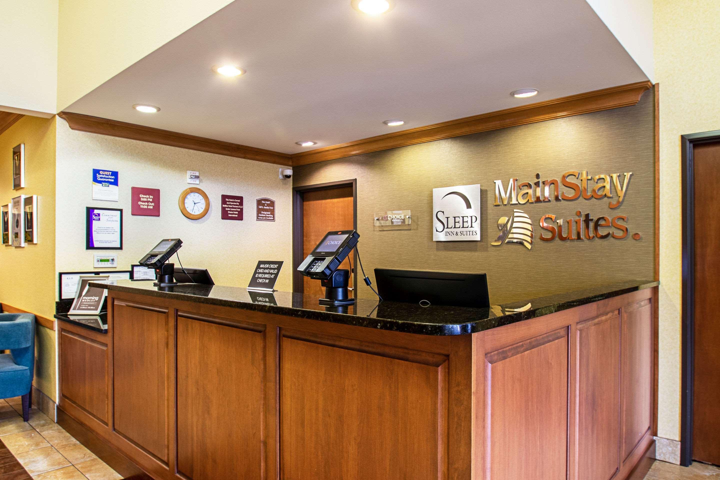 Sleep Inn & Suites Madison - Monona Bagian luar foto