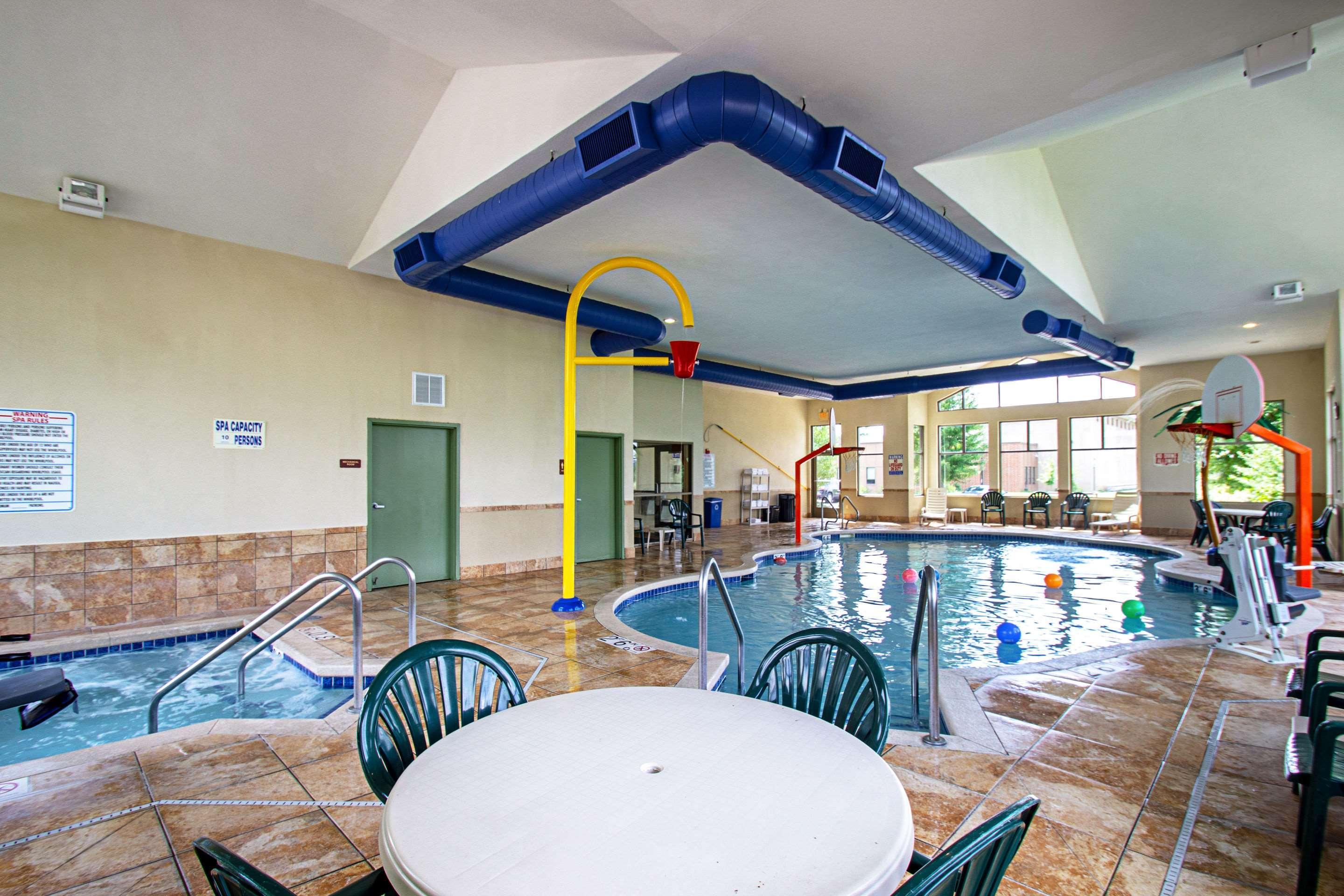 Sleep Inn & Suites Madison - Monona Bagian luar foto