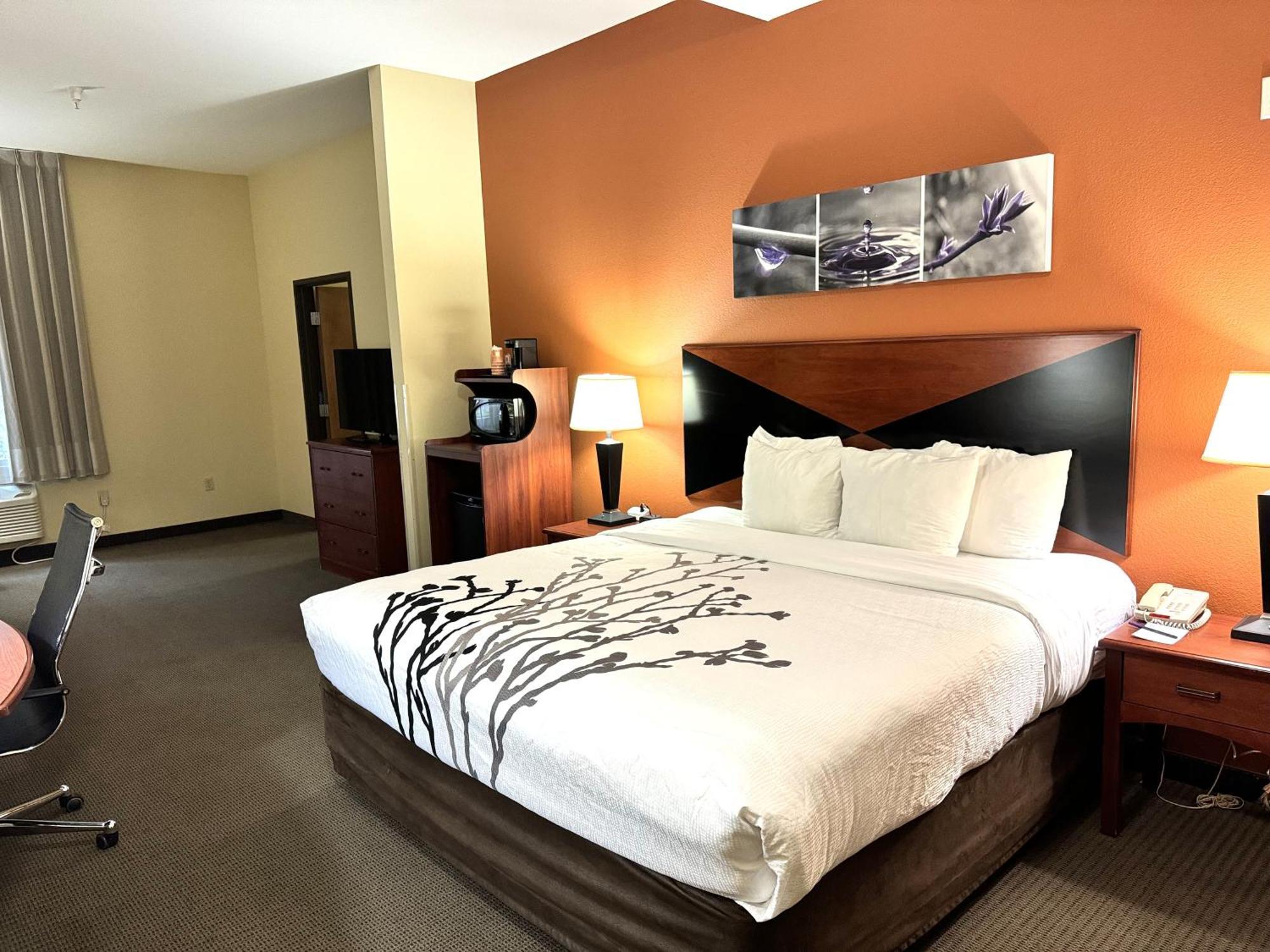 Sleep Inn & Suites Madison - Monona Bagian luar foto